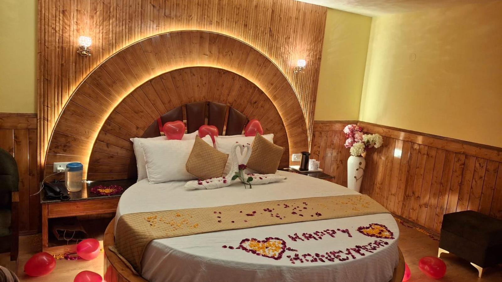 Hotel Glacier Resort Manāli Εξωτερικό φωτογραφία