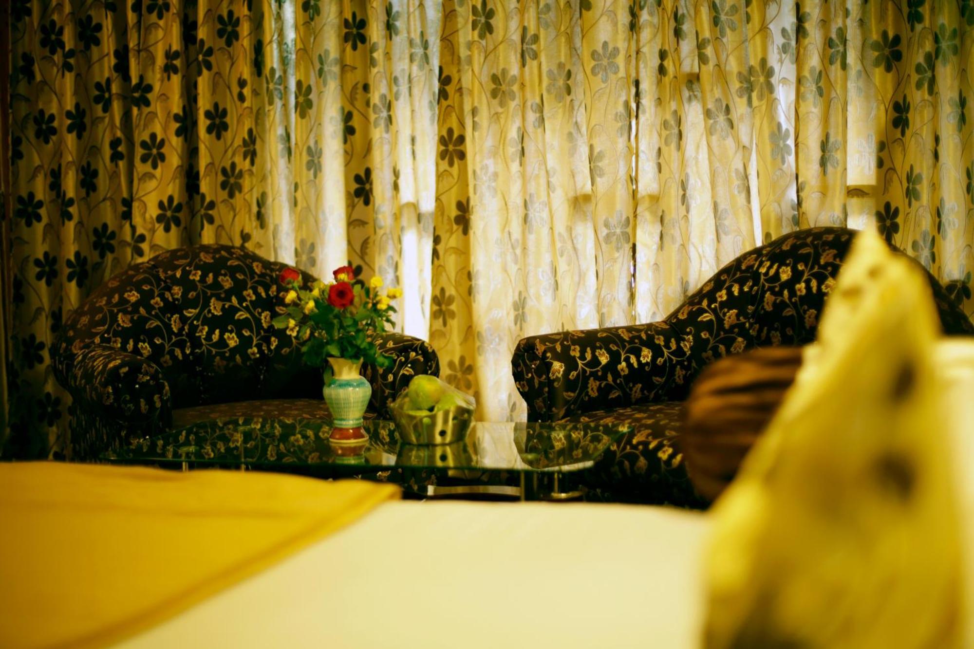 Hotel Glacier Resort Manāli Εξωτερικό φωτογραφία