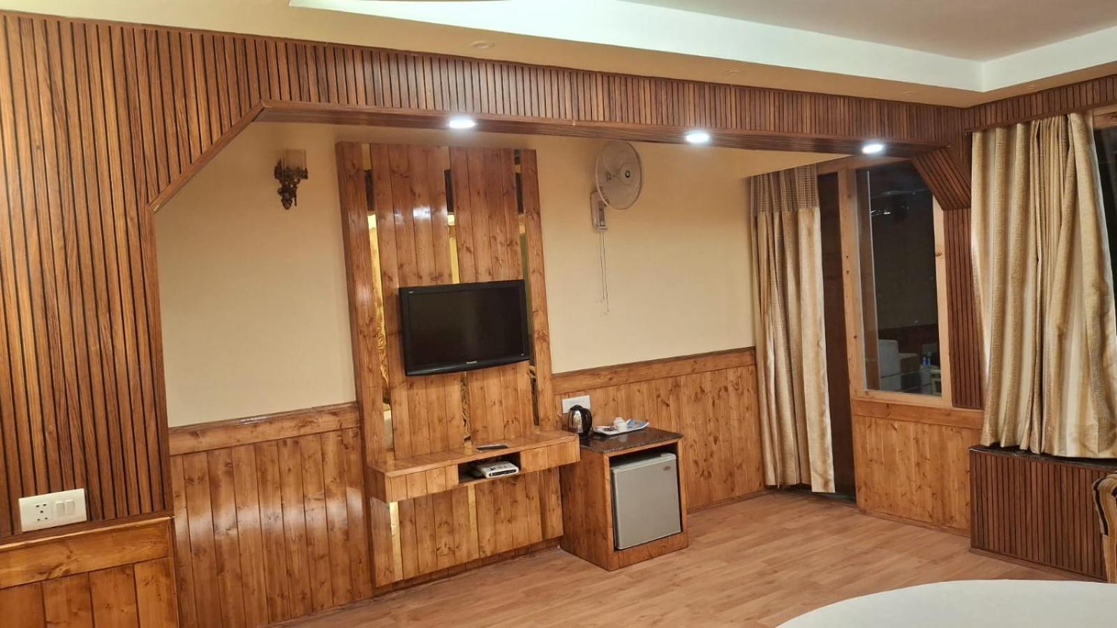 Hotel Glacier Resort Manāli Εξωτερικό φωτογραφία