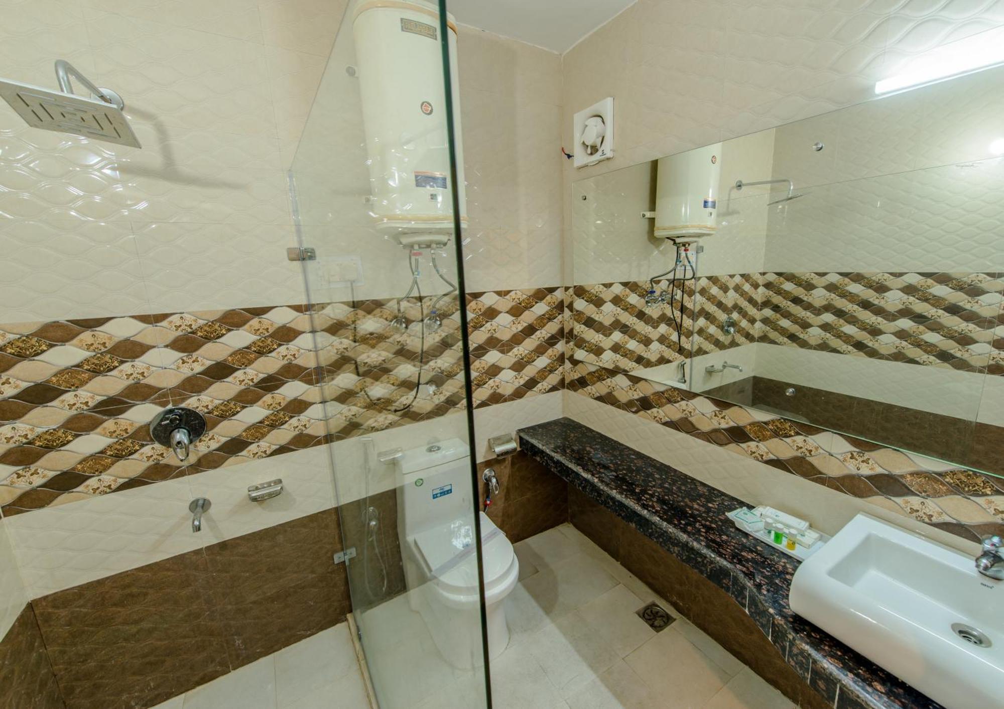 Hotel Glacier Resort Manāli Εξωτερικό φωτογραφία