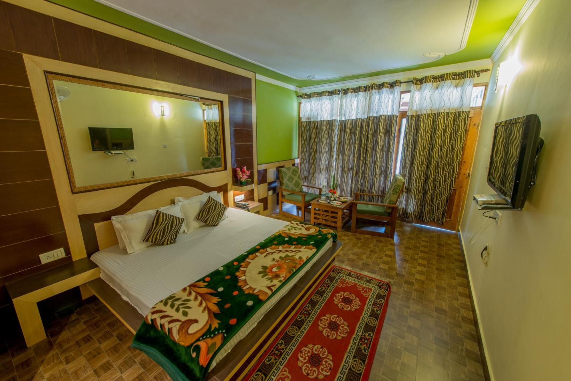 Hotel Glacier Resort Manāli Εξωτερικό φωτογραφία