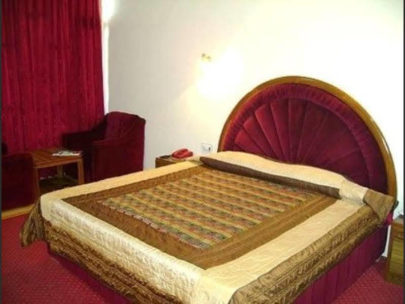 Hotel Glacier Resort Manāli Εξωτερικό φωτογραφία